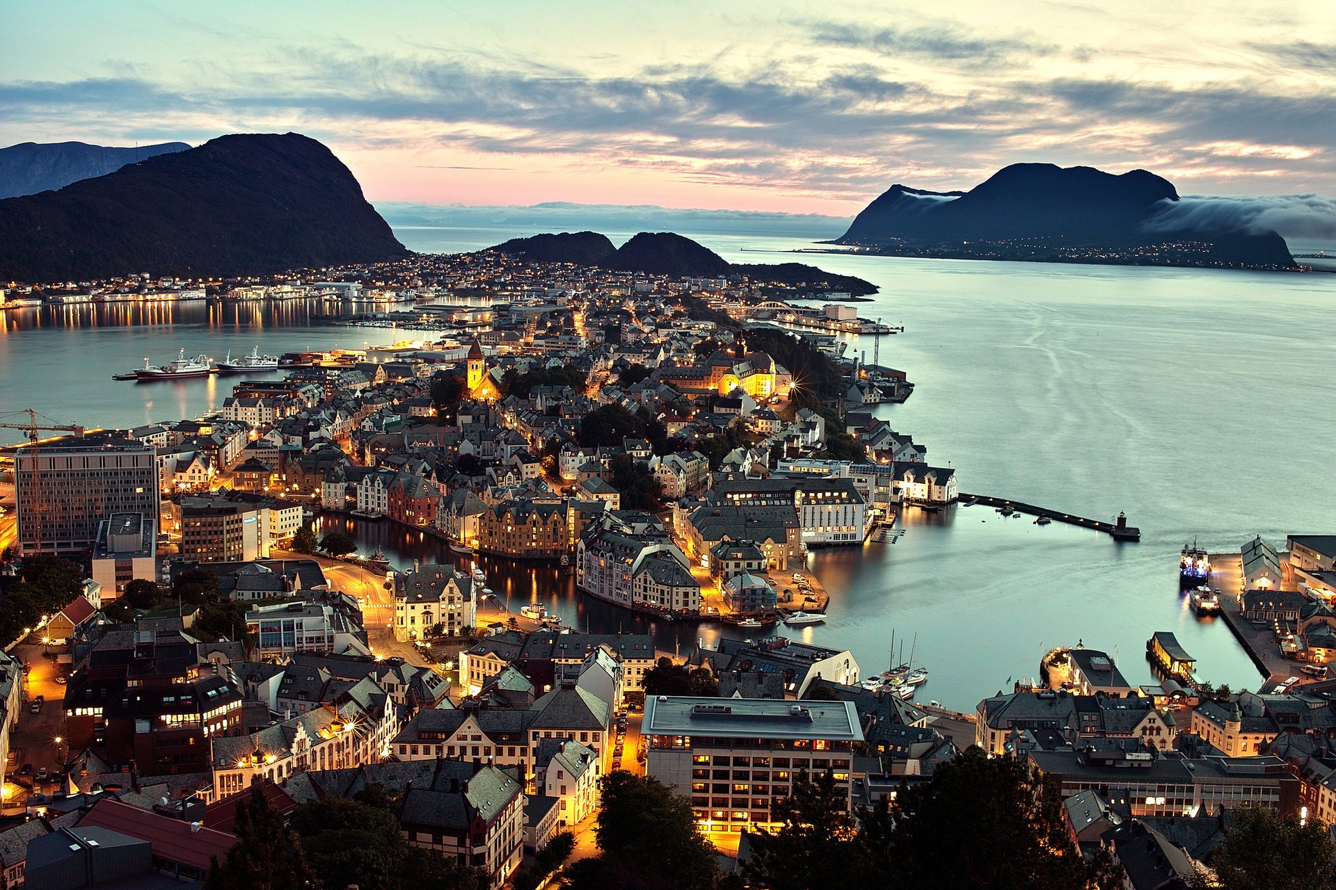 ålesund *lesund norwegen norwegen stadt meer