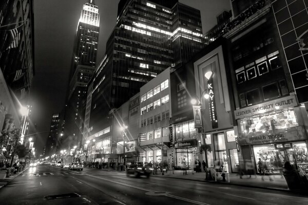 Nueva York paisaje urbano en blanco y negro por la noche