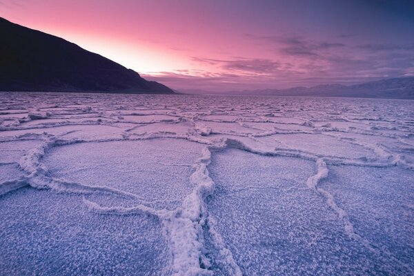 Atracciones de la naturaleza de los Estados Unidos al atardecer