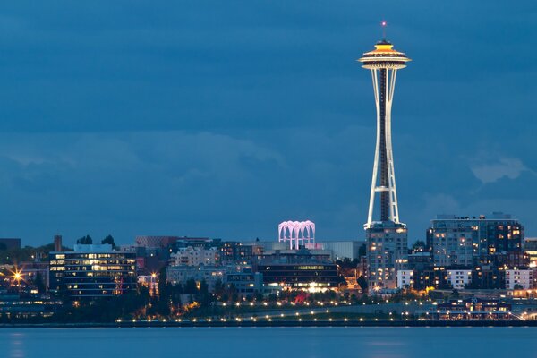 Evening Cove e un bellissimo edificio a Seattle