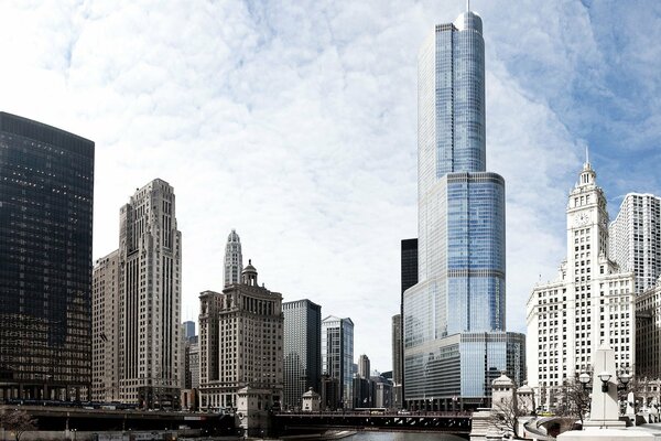 Grattacieli di Chicago nei giorni feriali grigi
