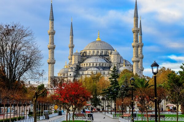 Autumn square in front of the mosque