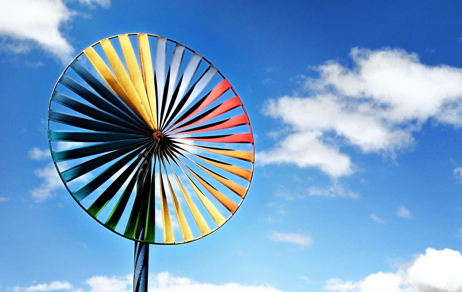 himmel wind turbine wolken sonnig