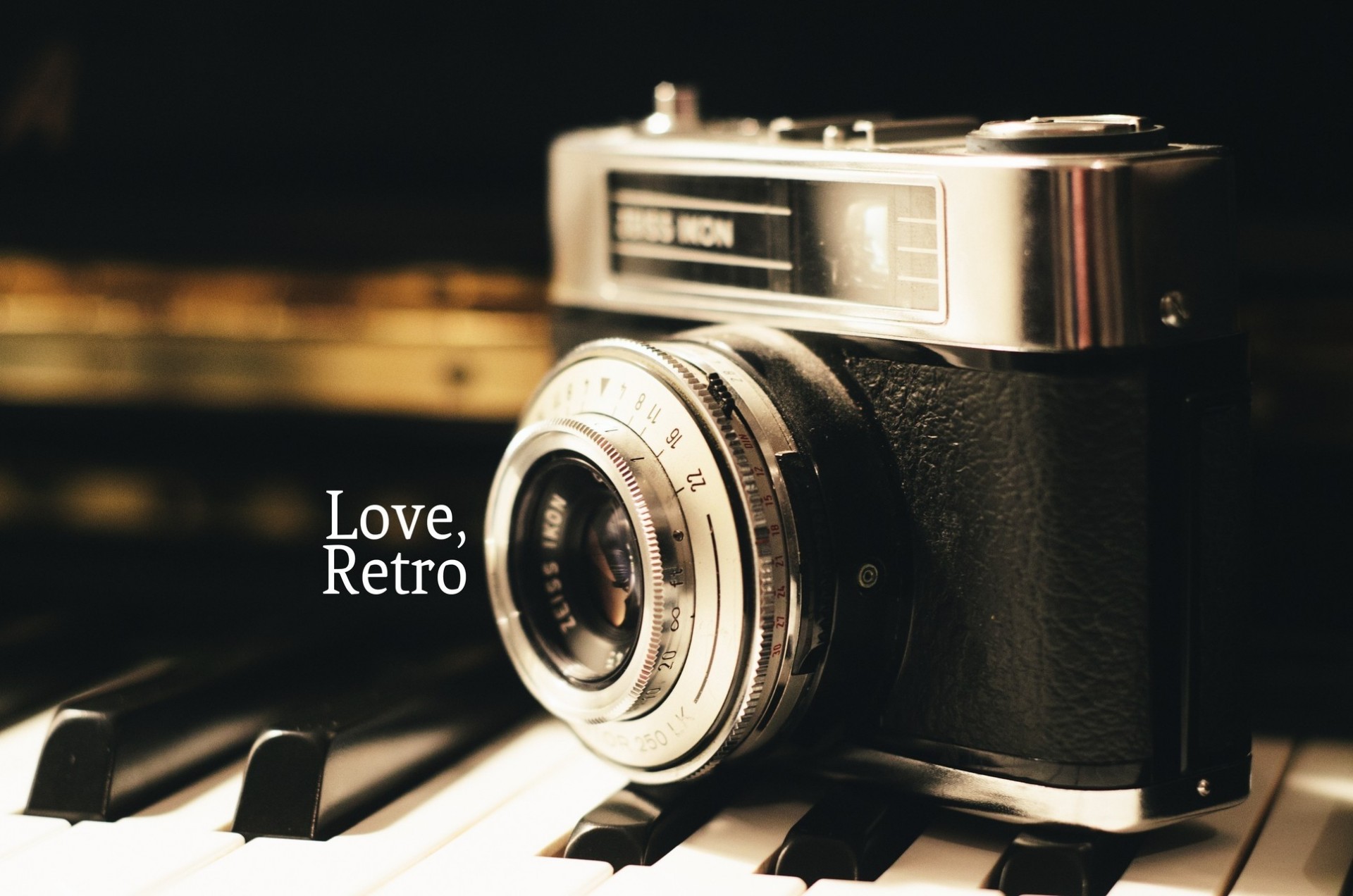 aparat napis retro vintage