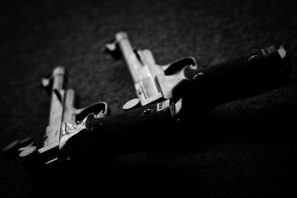 Broń palna Czarne pistolety