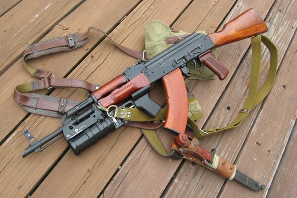 Russischer Kalaschnikow-Maschinengewehr, ak-47