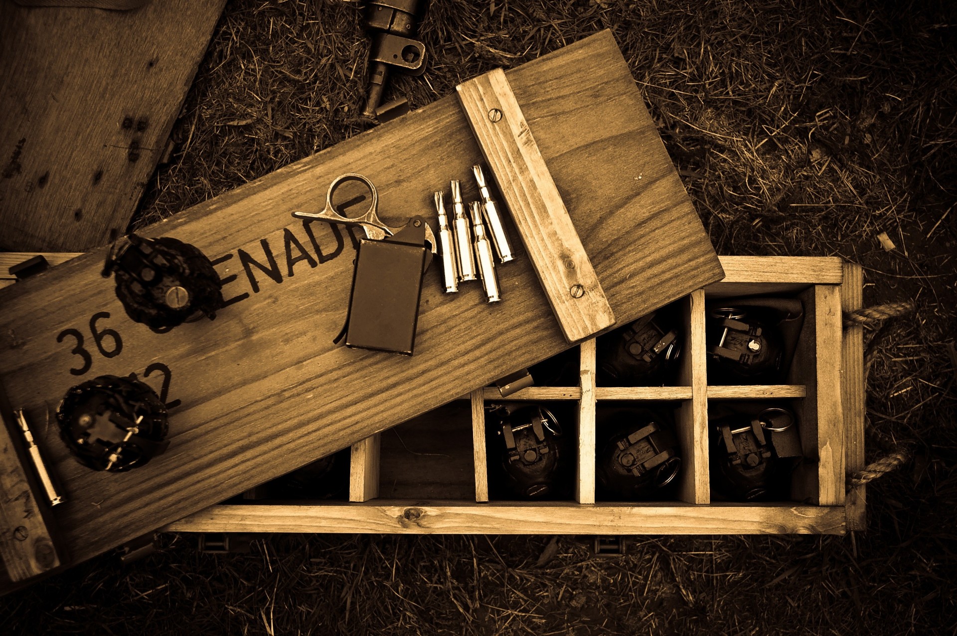 feu en bois grenades boîte anneau