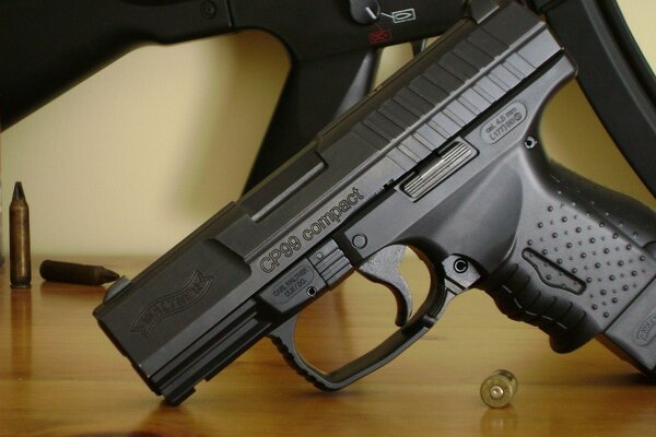 Foto de la pistola CP99 compact