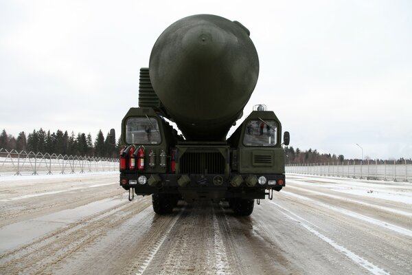 Наше грозное оружие Тополь- М 