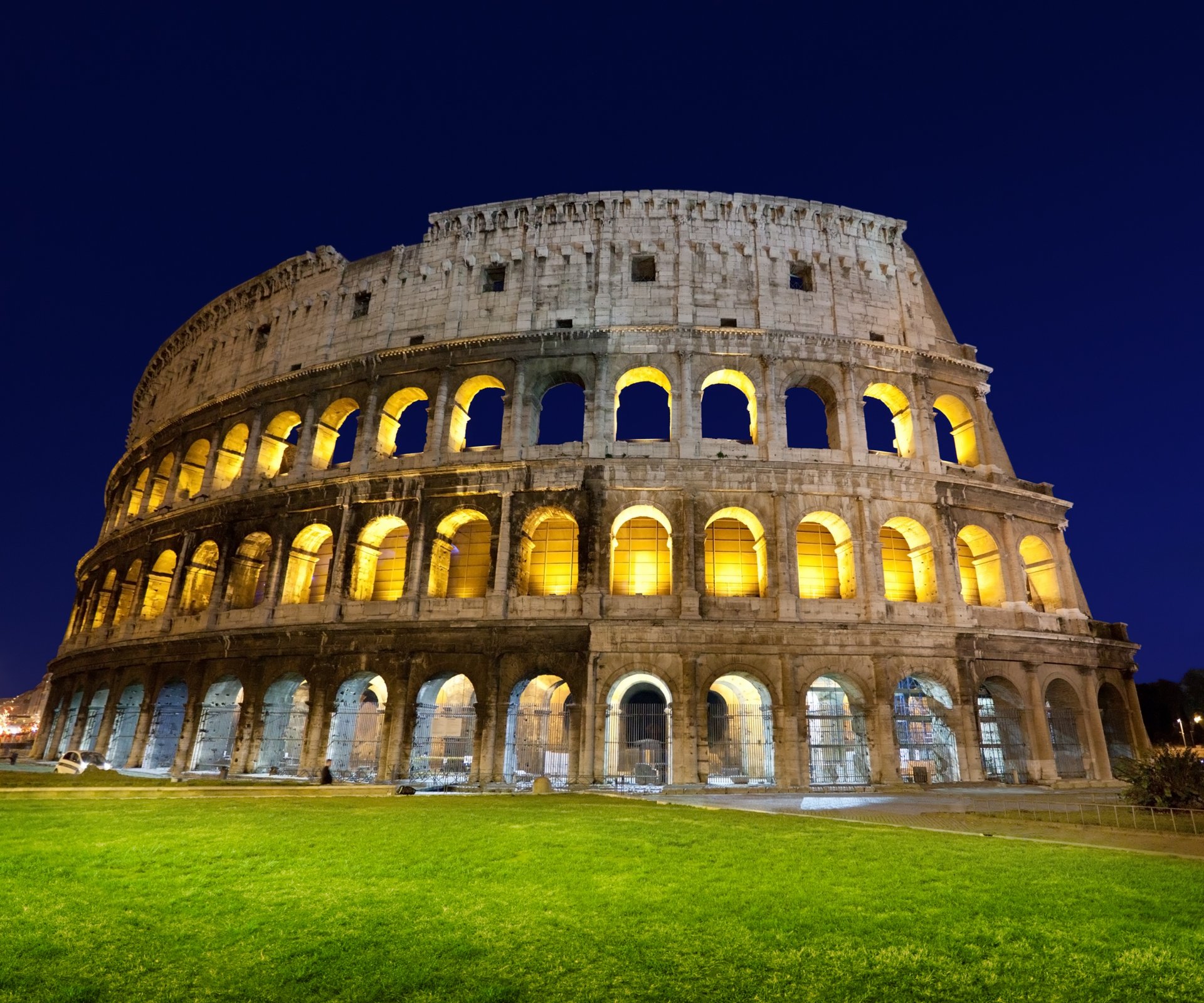 kolosseum amphitheater italien rom architektur abend licht gras