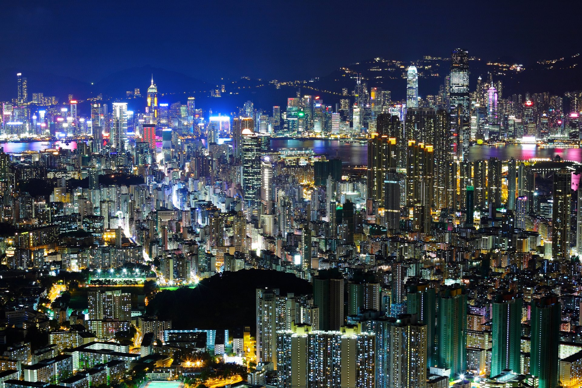 hong kong cina asia città sera notte luce case grattacieli edifici grattacieli