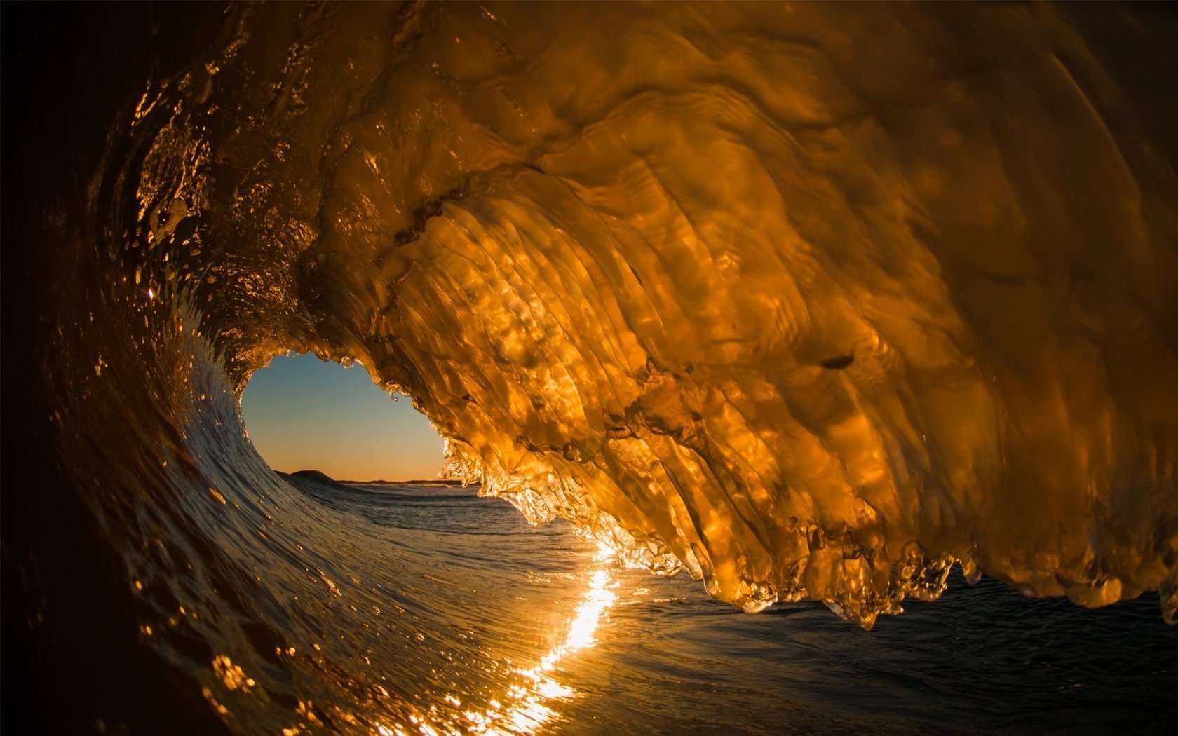 quirt wave sea sunset