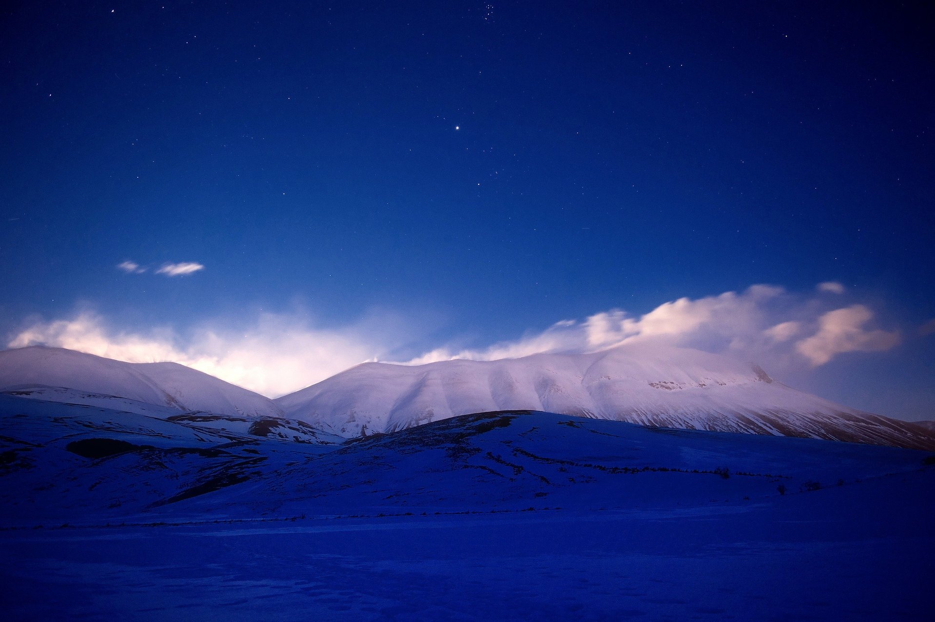 cielo estrellas montañas noche