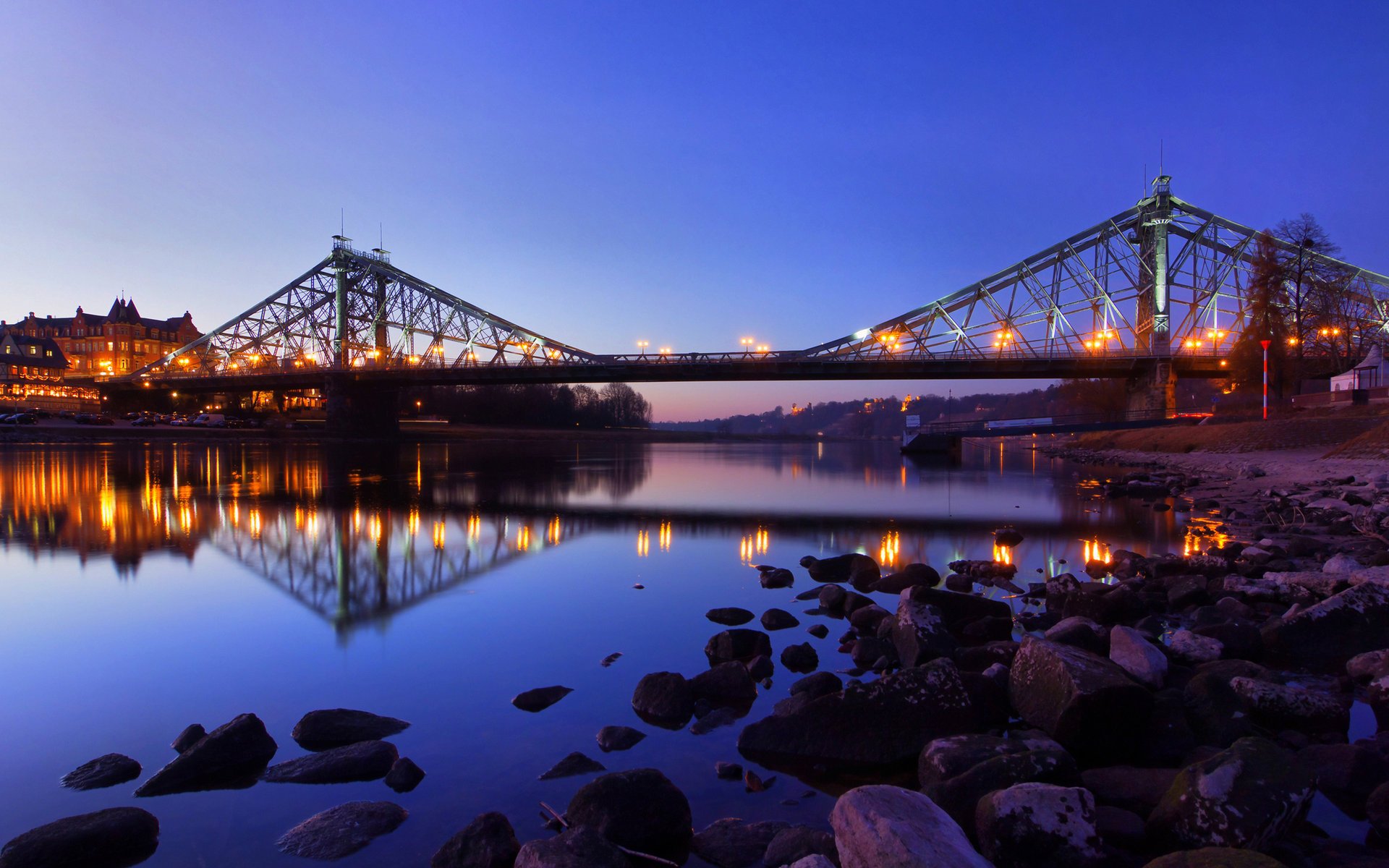 blaues wunder dresden dresden deutschland night germany