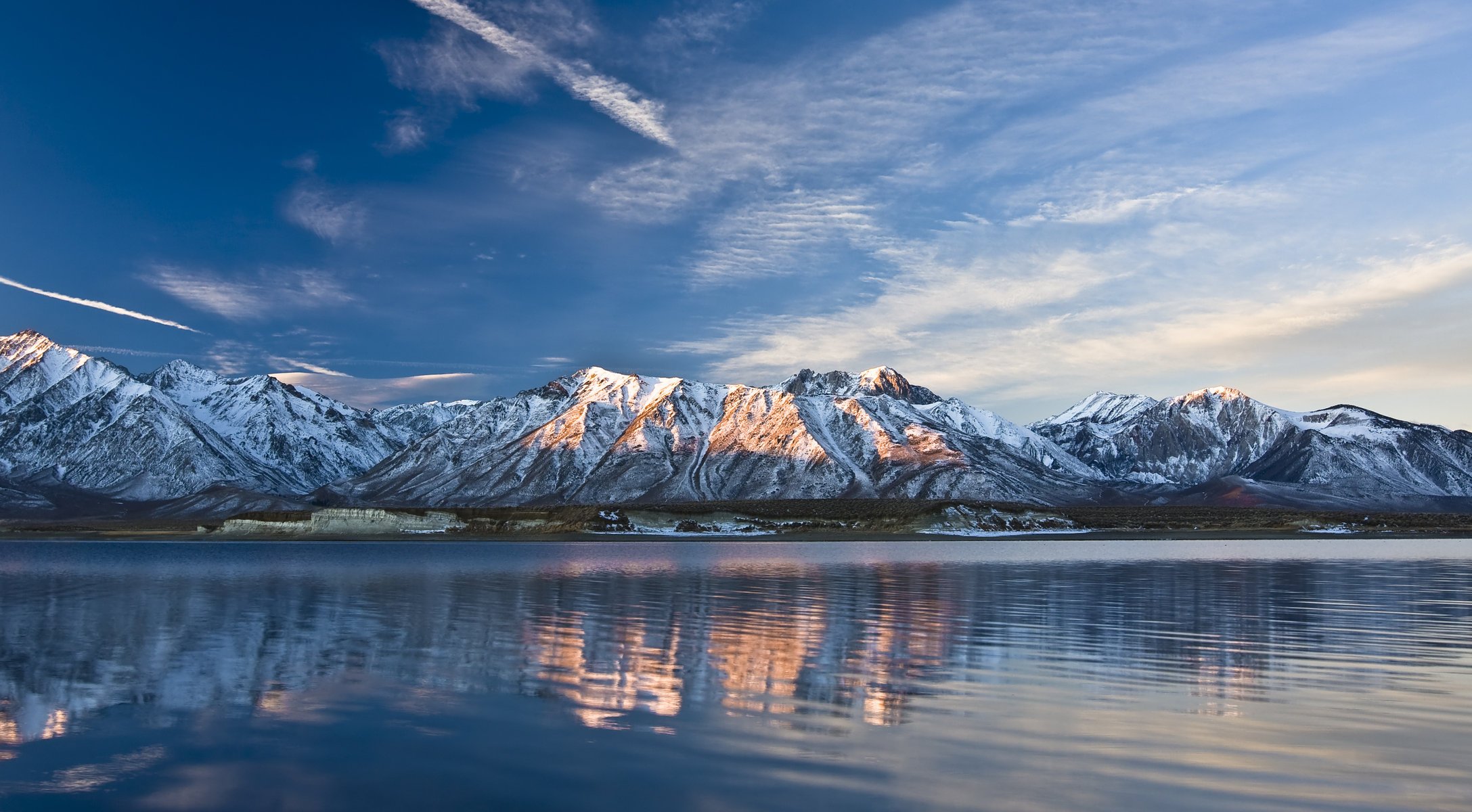 berge wolken see himmel wellen