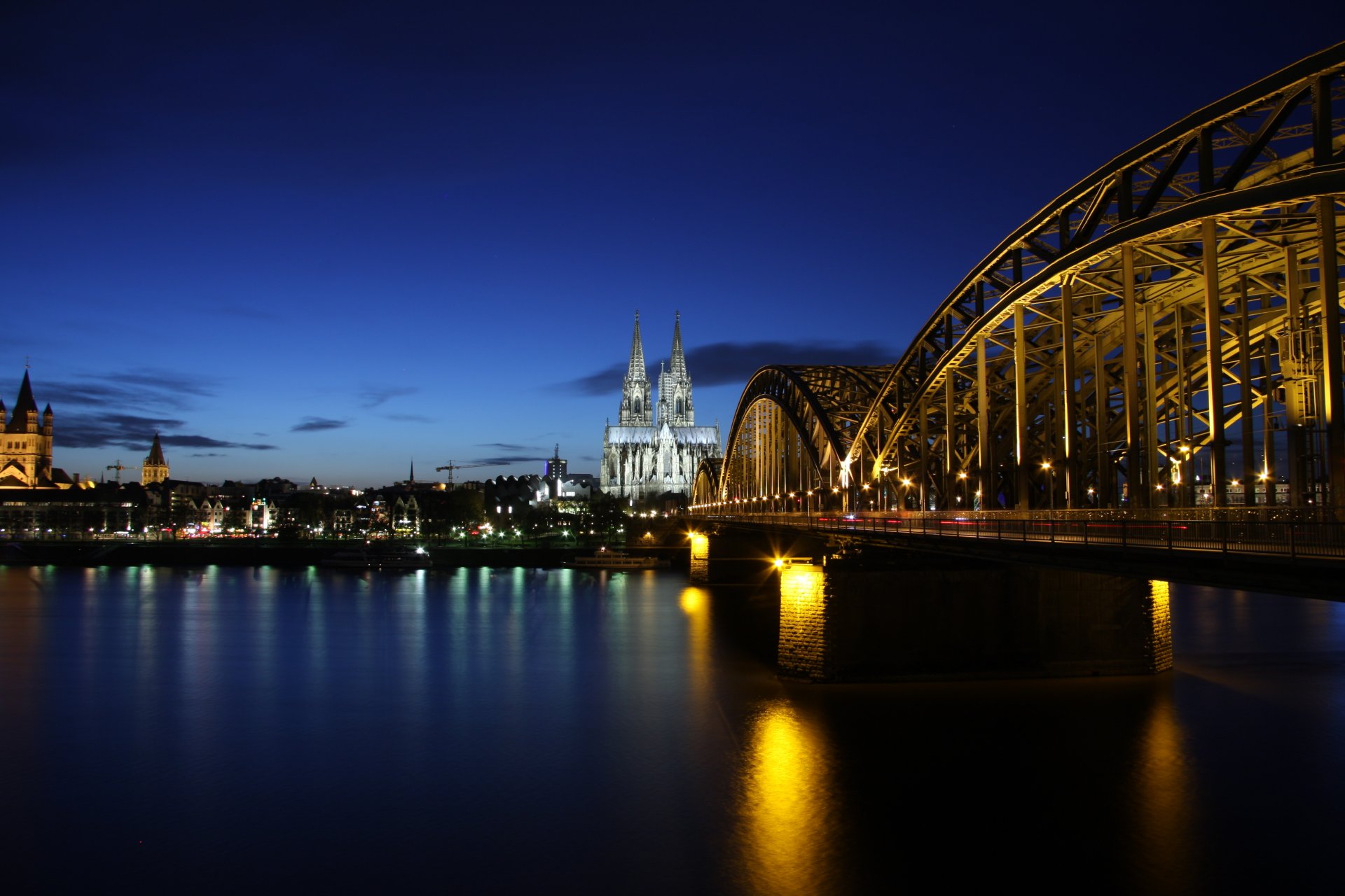 deutschland köln köln abend gebäude architektur hintergrundbeleuchtung brücke fluss rhein reflexion