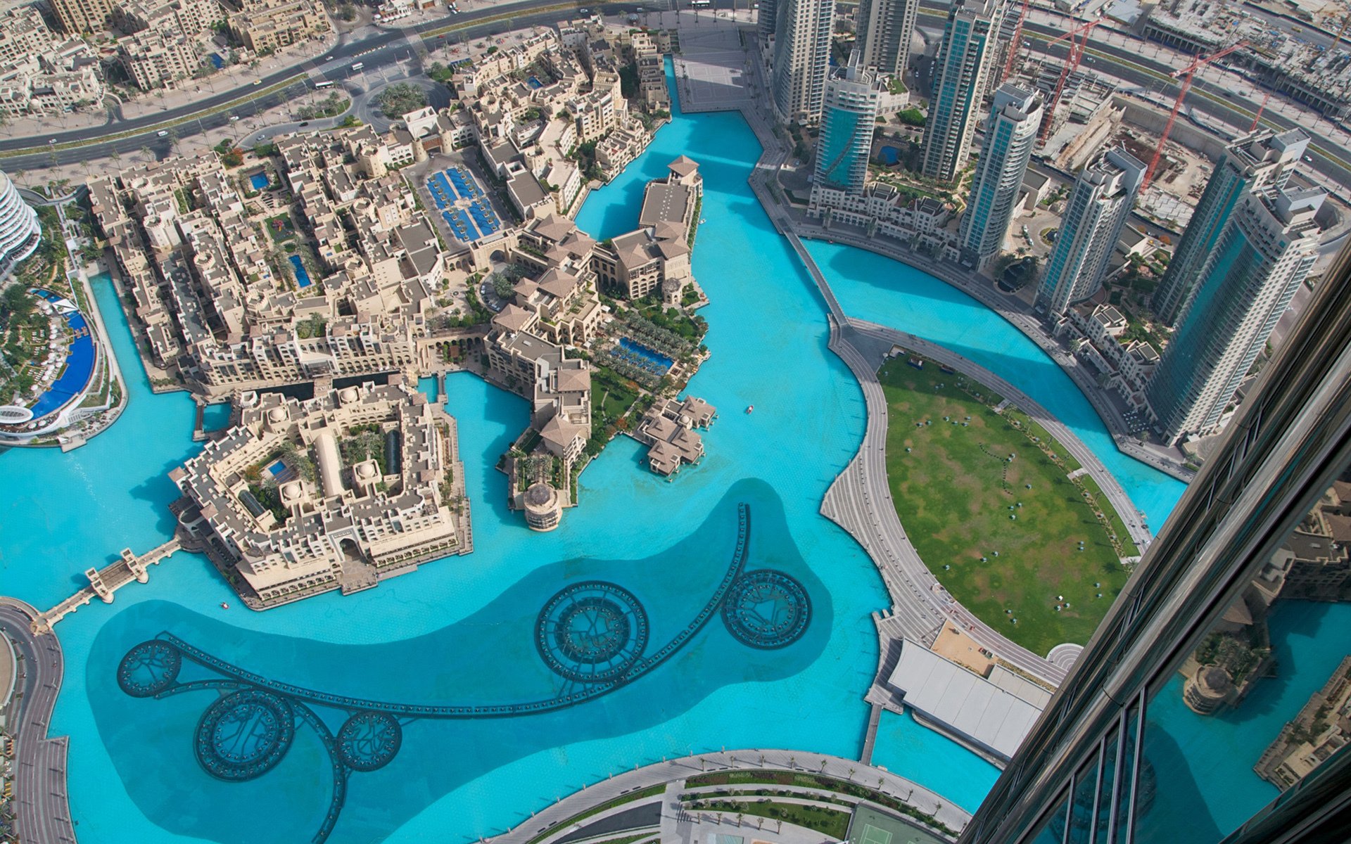 dubai case burj khalifa emirati arabi uniti acqua piscina