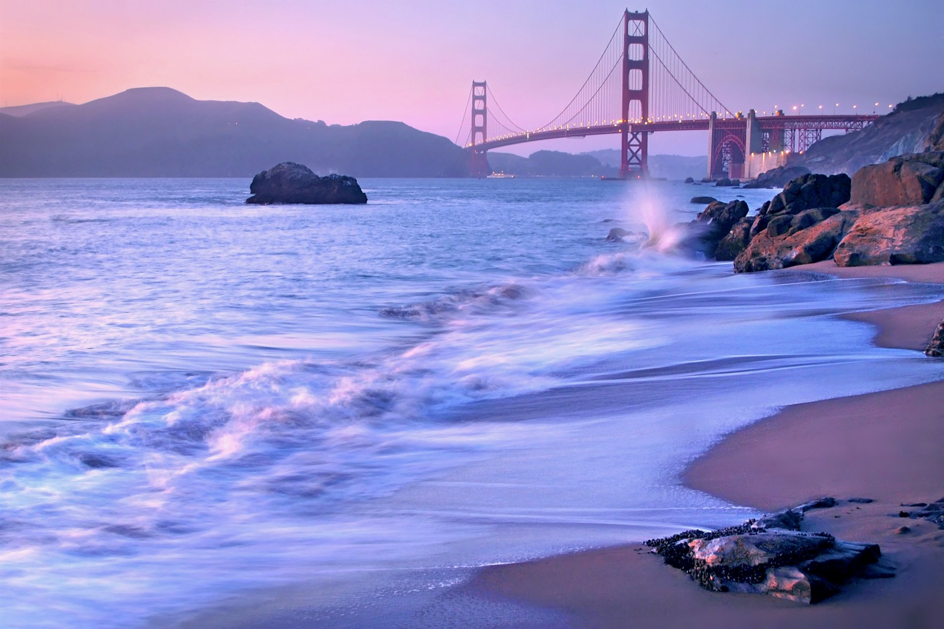 usa kalifornien san francisco golden gate bridge golden gate bridge meerenge ufer steine flieder abend landschaft