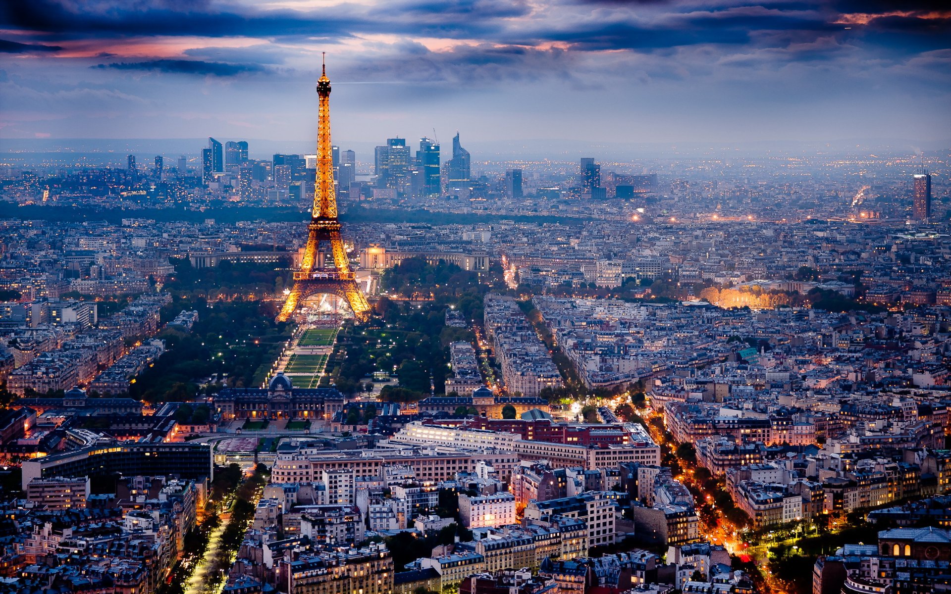 parigi città notte