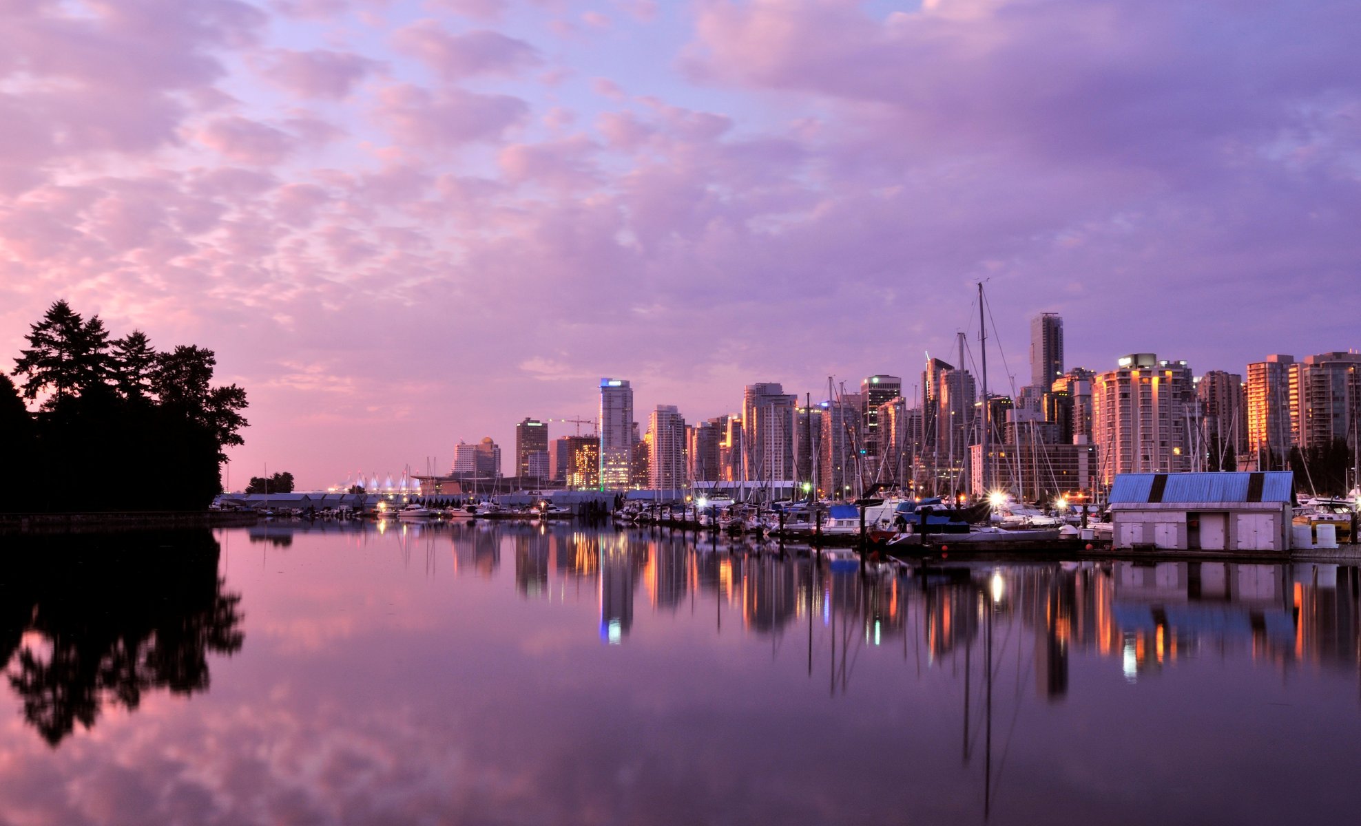 vancouver canadá amanecer nubes edificios rascacielos puerto deportivo océano yates