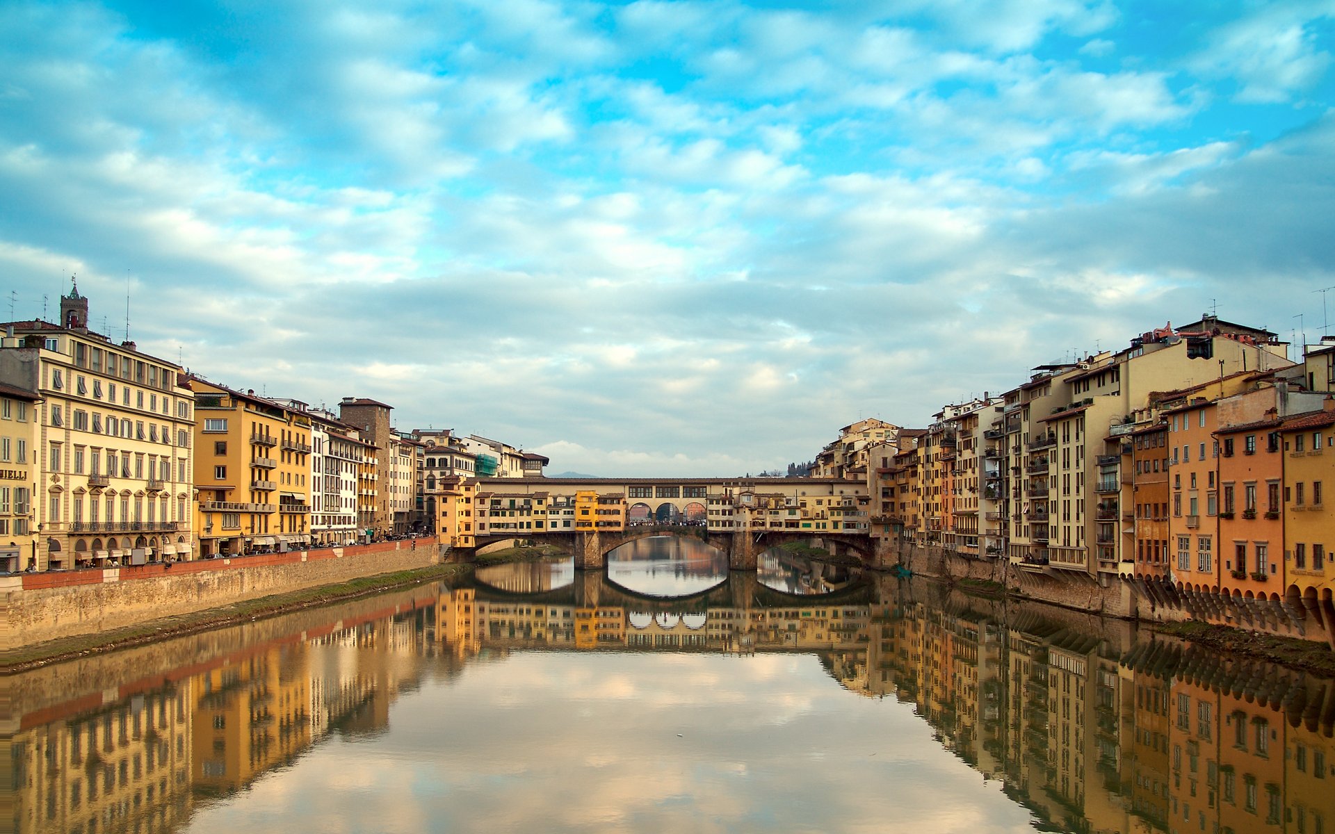 ponte vecchio florence italy old bridge river building