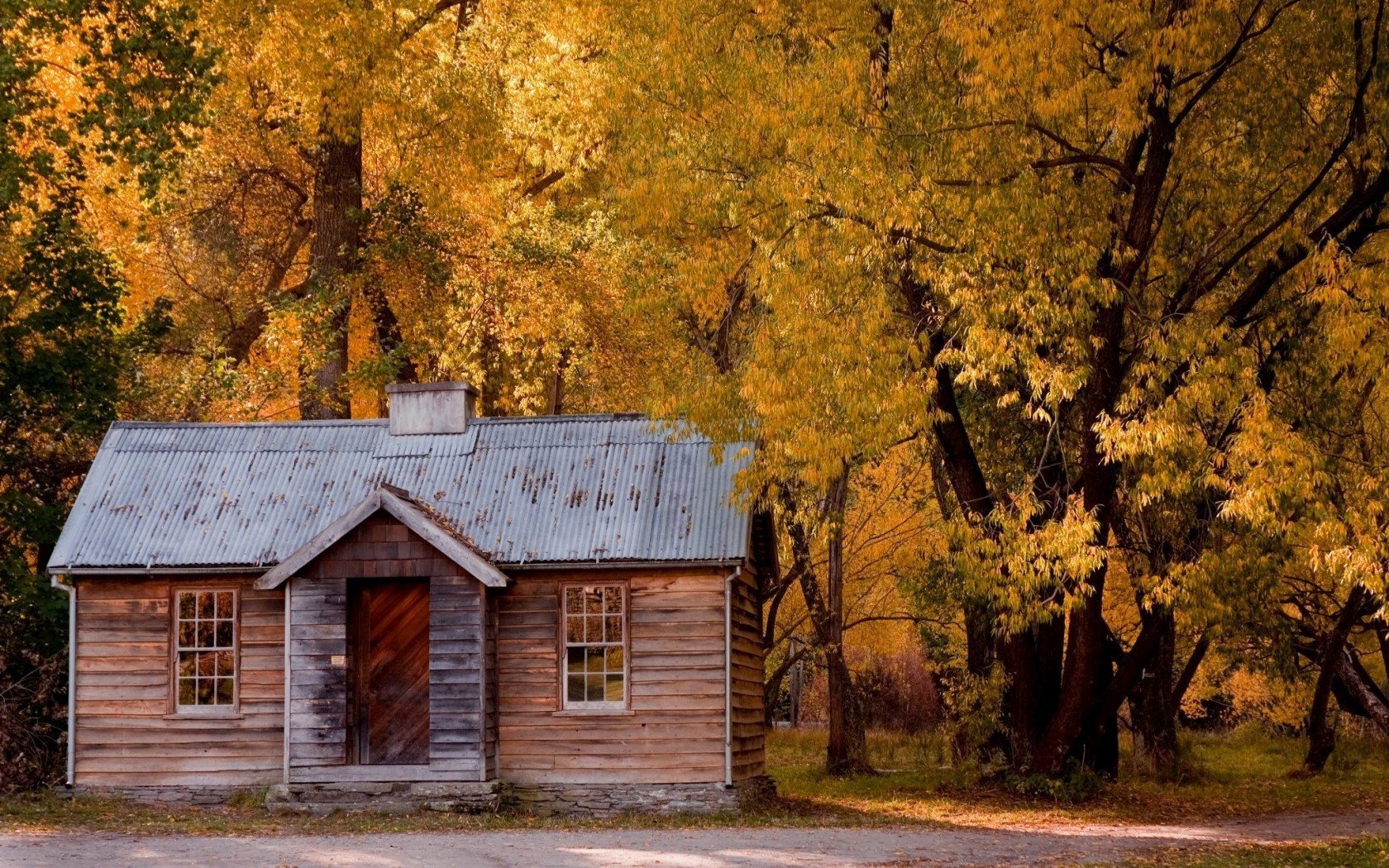 maison route automne feuilles