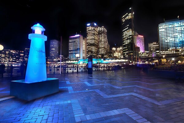 Ville de nuit aux couleurs vives