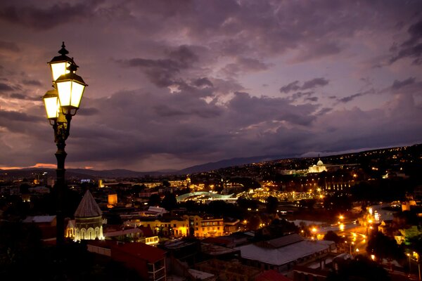 Night City of Georgia and its architecture