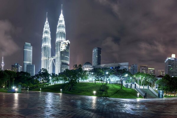 The night capital of Malaysia Kuala Lumpur