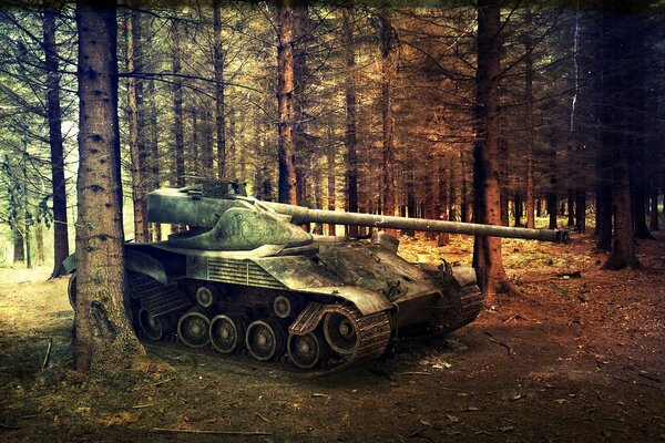 Большой танк в осеннем лесу