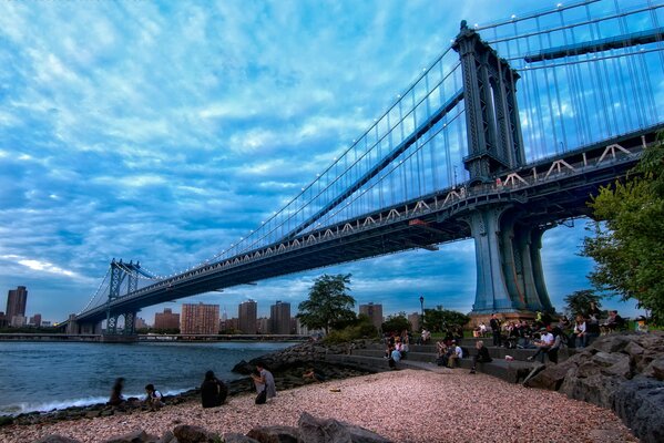 Мост в городе Нью-Йорке