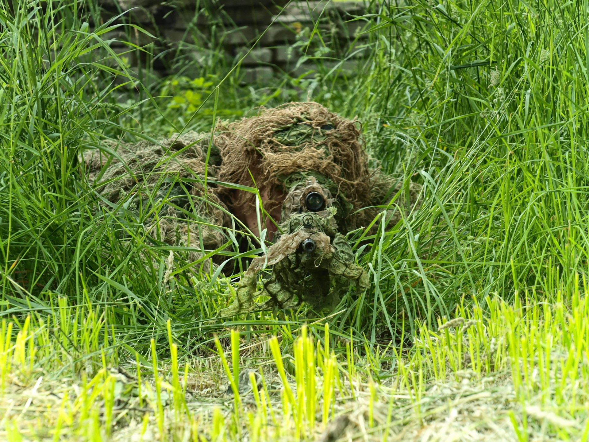 cecchino agguato camuffamento