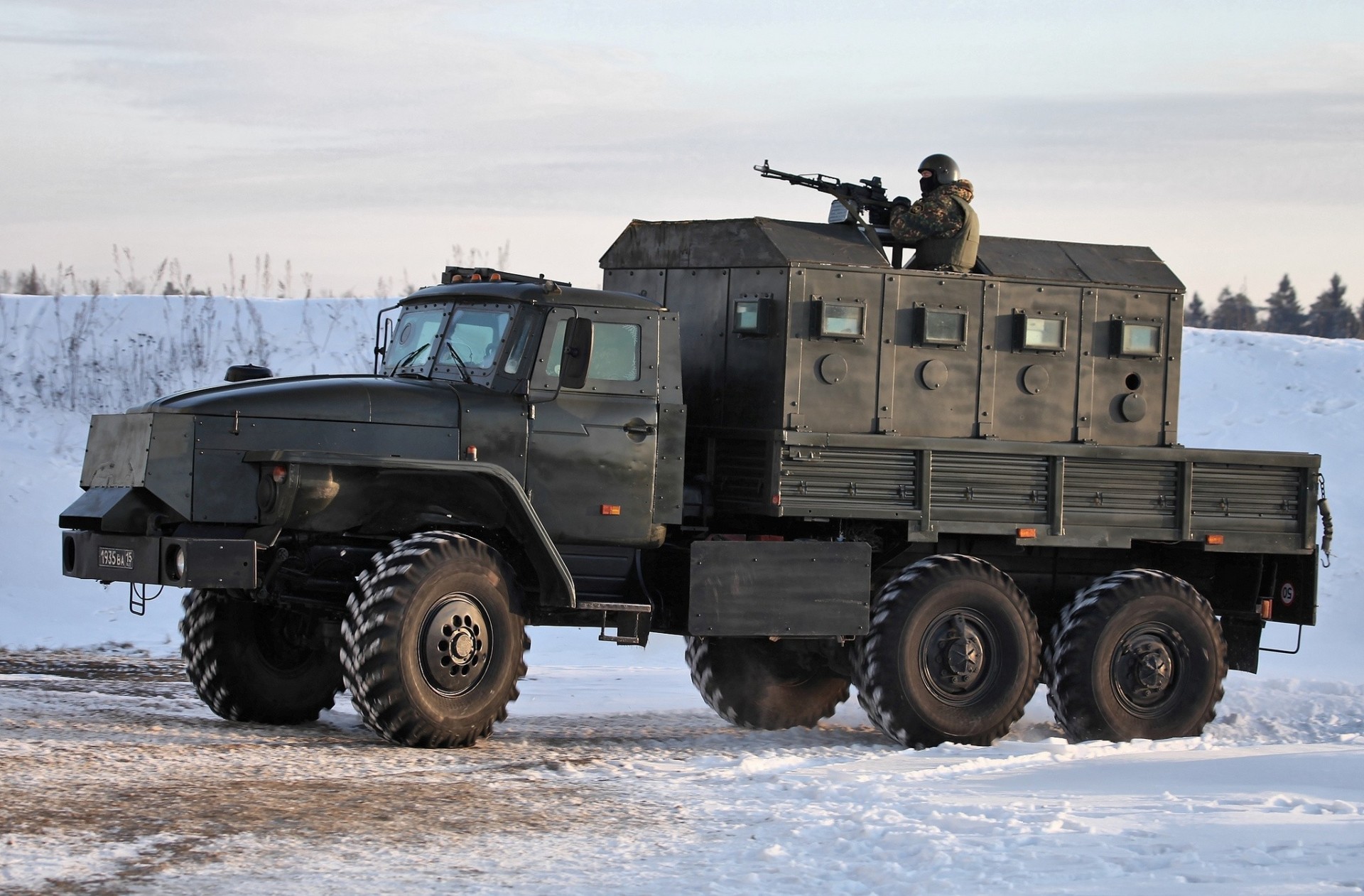 ural-4320 zvezda-b auto blindata