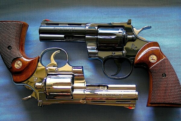 The first stylish revolvers in the world
