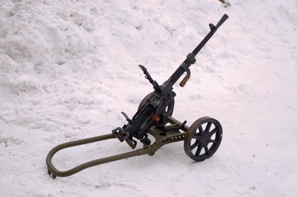 Ametralladora Soviética en la nieve
