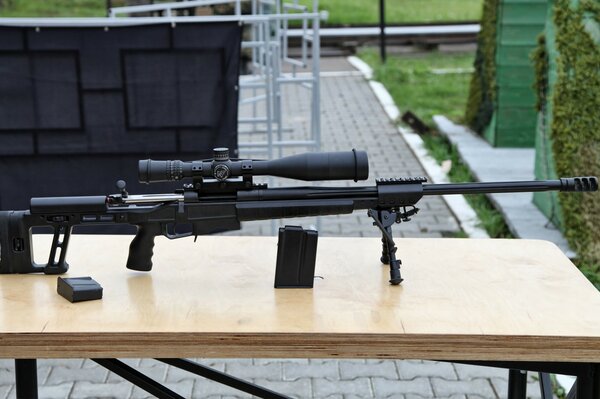 Il fucile da cecchino russo è pronto per il test