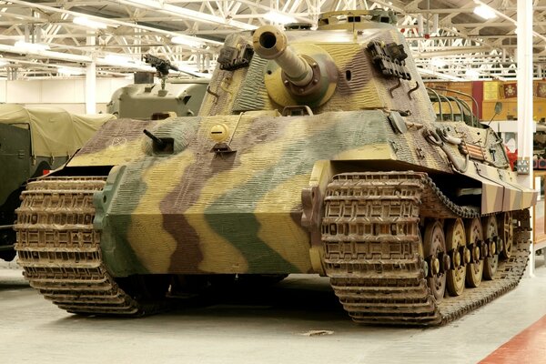 Carro armato tedesco della tigre reale