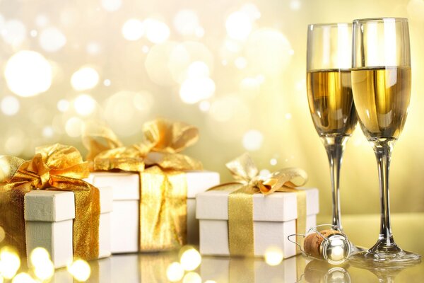 New Year wallpaper Champagne glasses and gifts