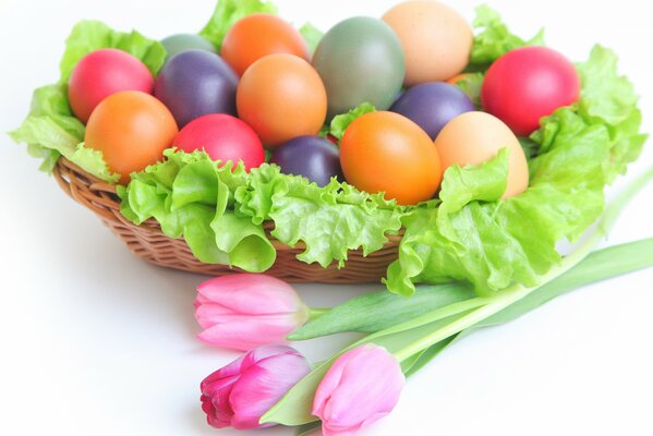 Estado de ánimo de Pascua, con tulipanes frescos