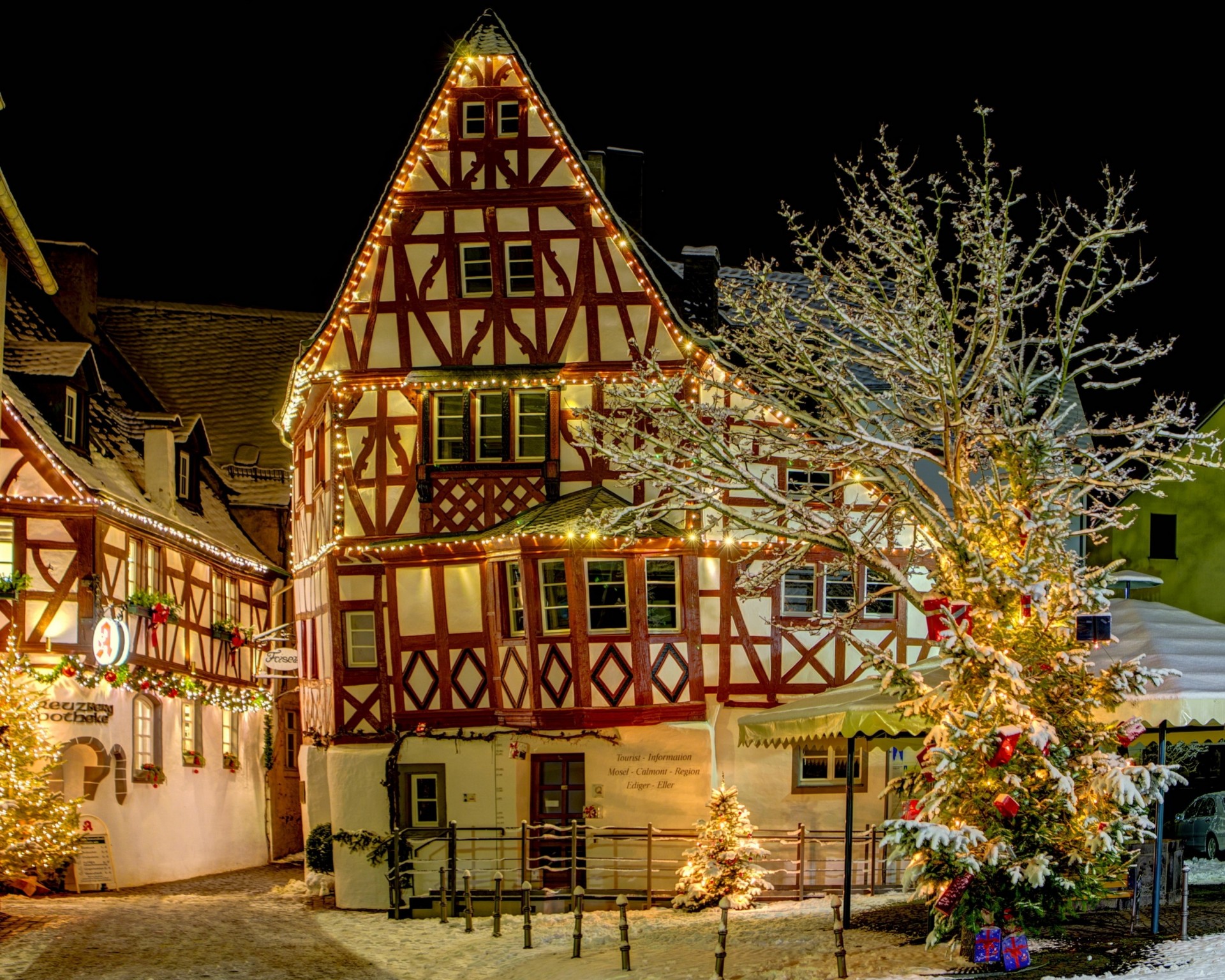 albero di natale notte casa germania inverno