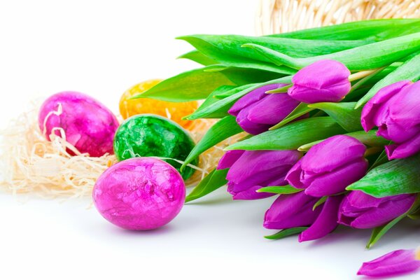 Lilac tulips and Easter eggs