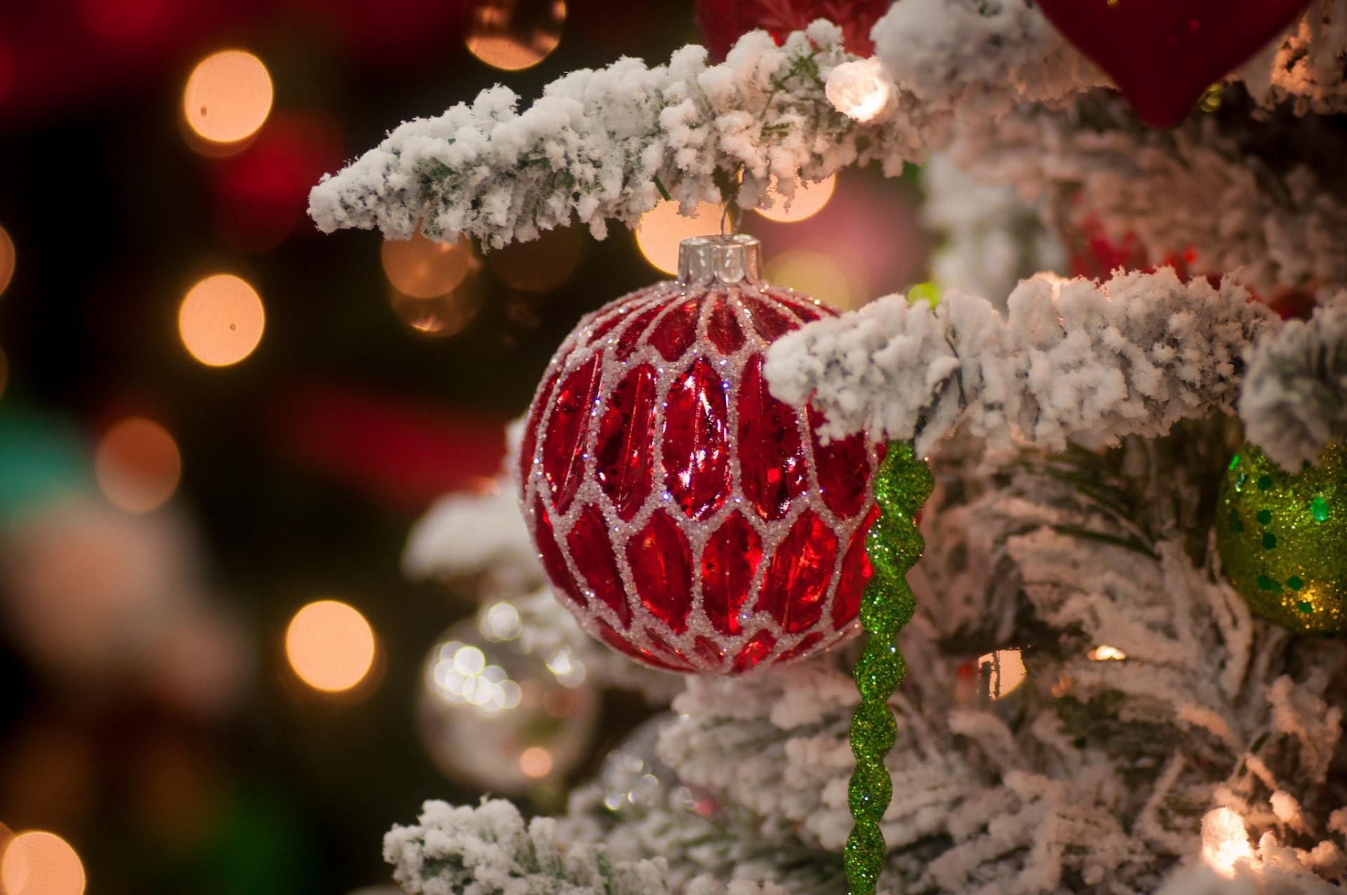 arbre de noël glaçon boule jouets