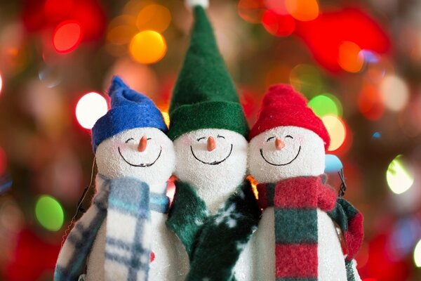 Three snowmen, Christmas toys, lights