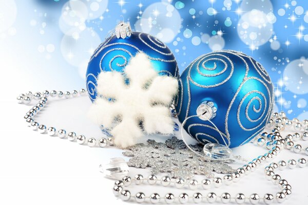 Christmas decorations snowflake balls with patterns and beads