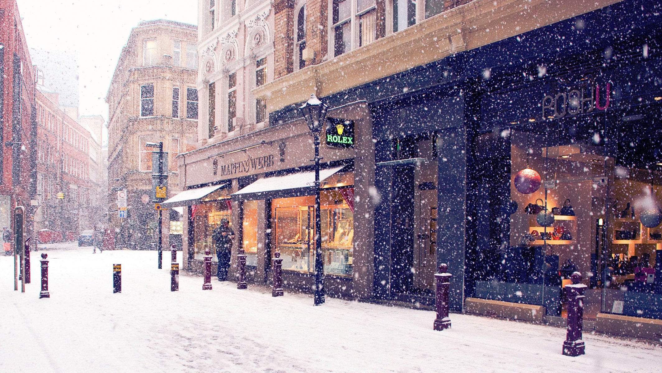 stadt winter europa straße schnee geschäfte