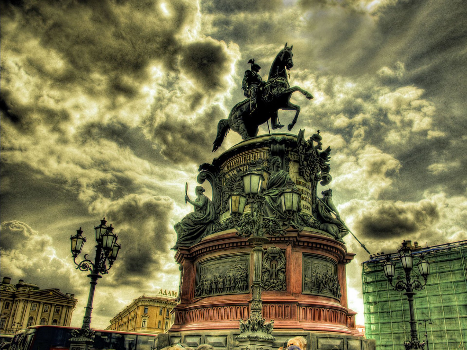 place saint-isaac saint-pétersbourg cavalier de cuivre