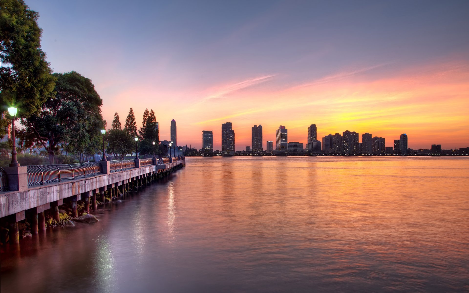 cielo de verano nueva york estados unidos río hudson puesta del sol