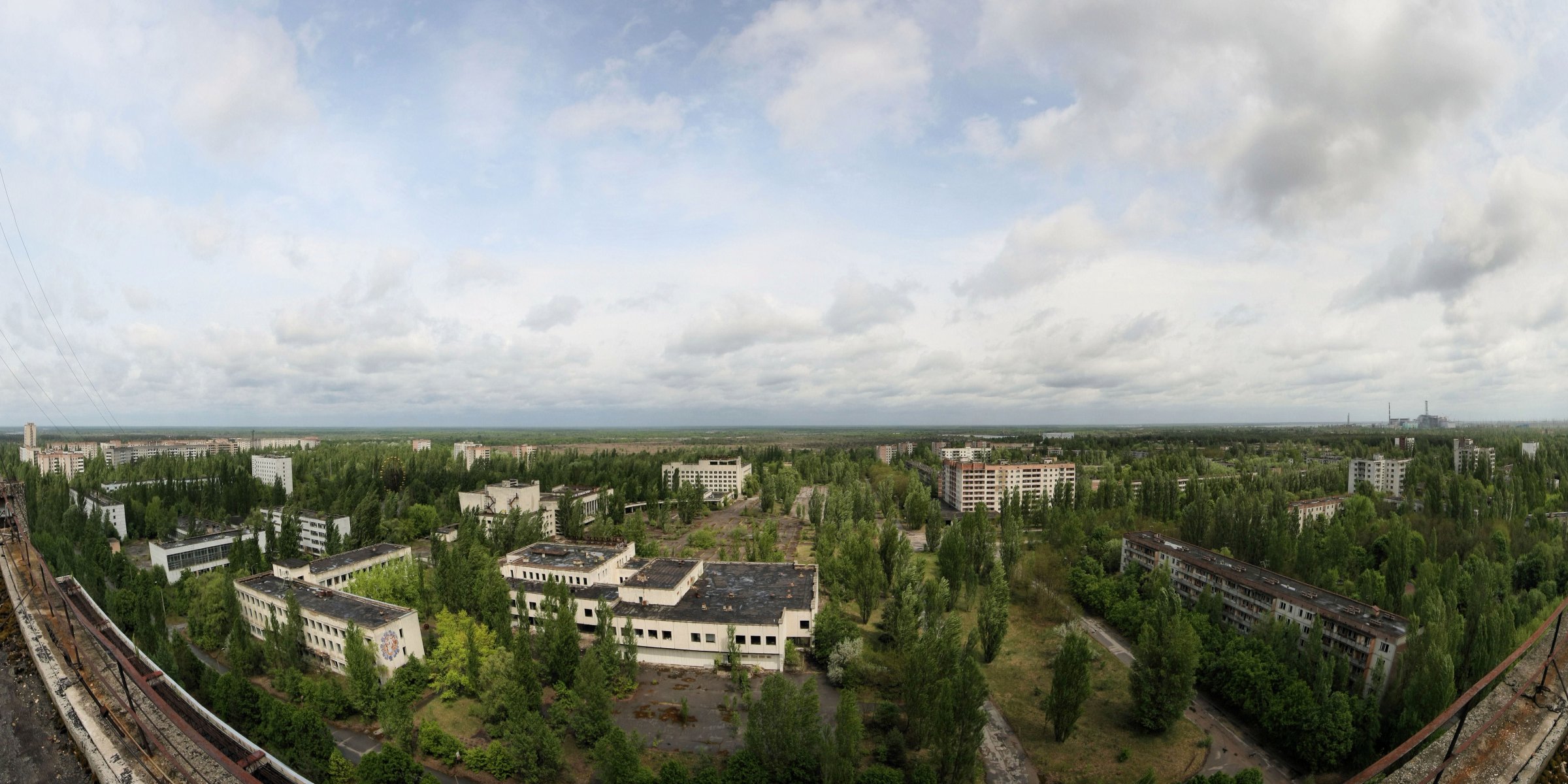 pripyat cielo techo apartamentos árboles ciudad fantasma