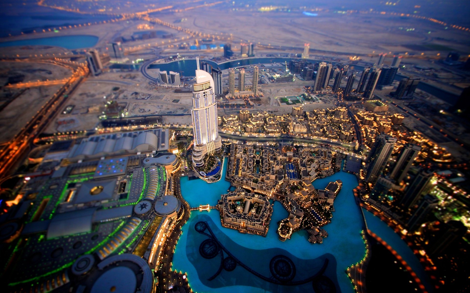 dubaï gratte-ciel tours maisons eau eau piscine