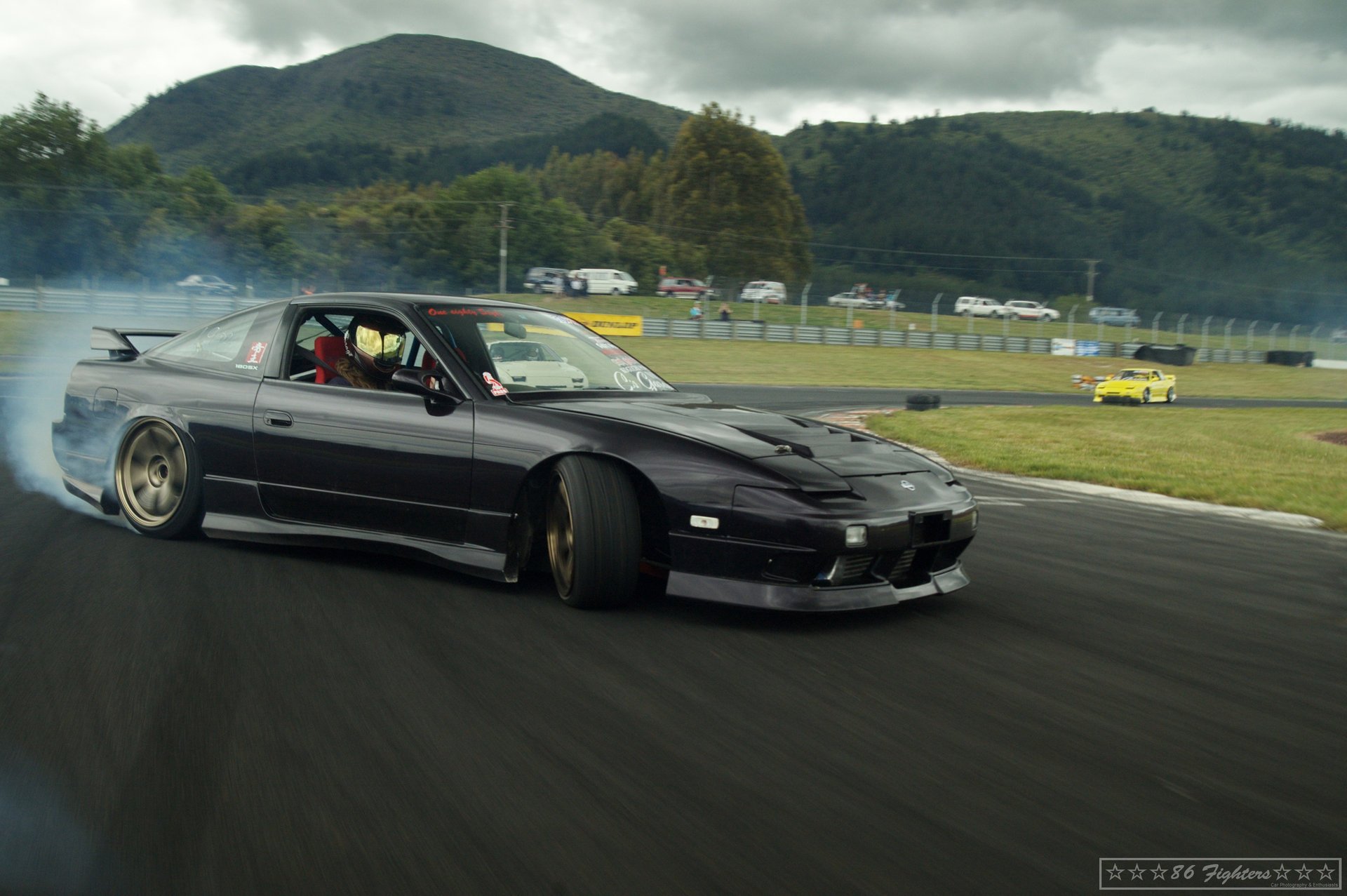 unidad mazda deriva velocidad humo deslizamiento